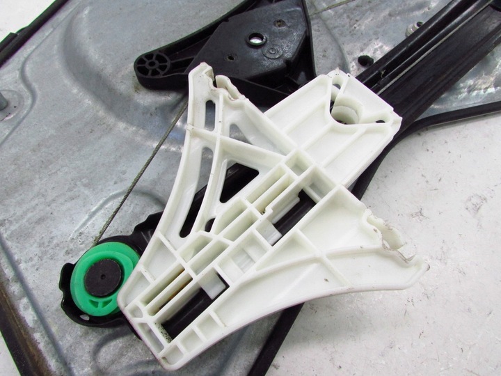 фото №7, Skoda yeti механізм скла лівий зад європа 5l0839401b