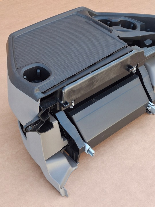 фото №9, Scania r s полка консоль средняя столик ящики панель 2901426 2901428