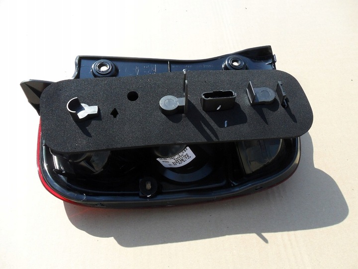 фото №10, Nissan micra k12 2003 2004 2005 лампа задня права