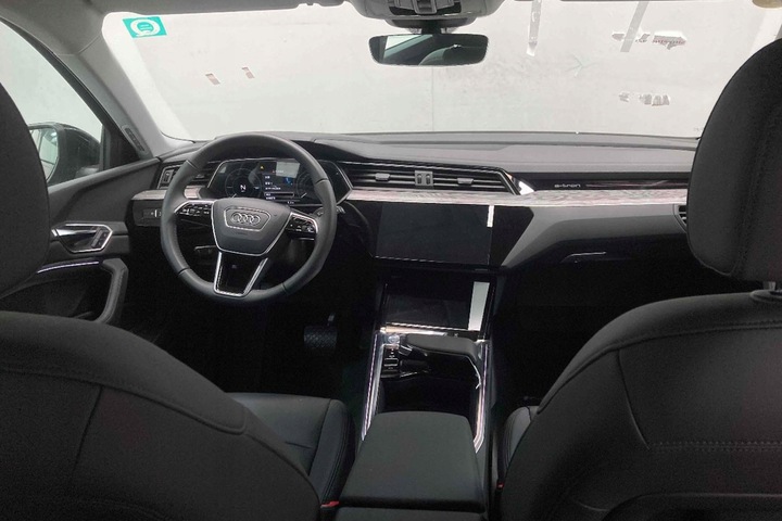 фото №11, Audi e-tron тримач чашки 4ke862533d 6ps чорний soul 4ke971641 etron тунель