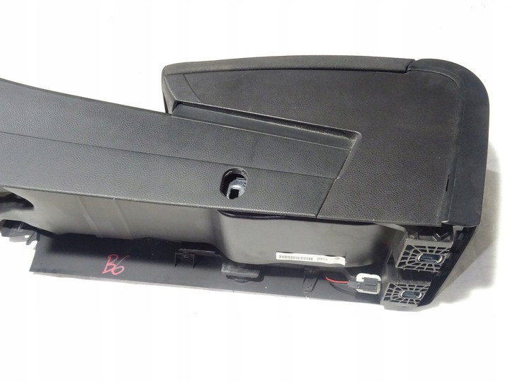 фото №14, Подлокотник туннель средний решётки воздуховод зад vw passat b6 3c0 3c0863319l