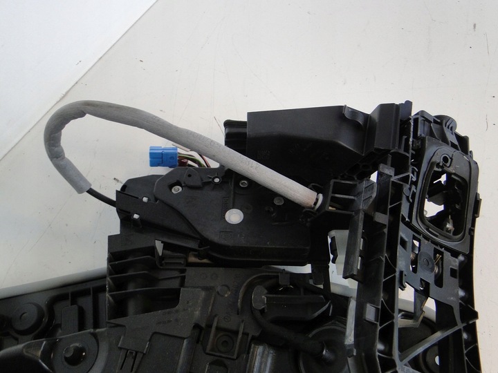 фото №12, Mercedes a класс w177 боковина вкладка дверь перед p