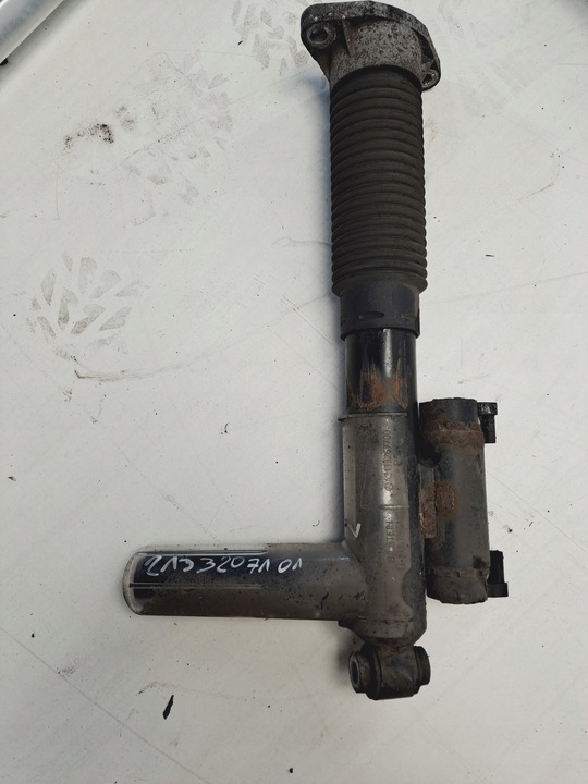 фото №1, Амортизатор лівий зад задній mercedes w213 a2133207101