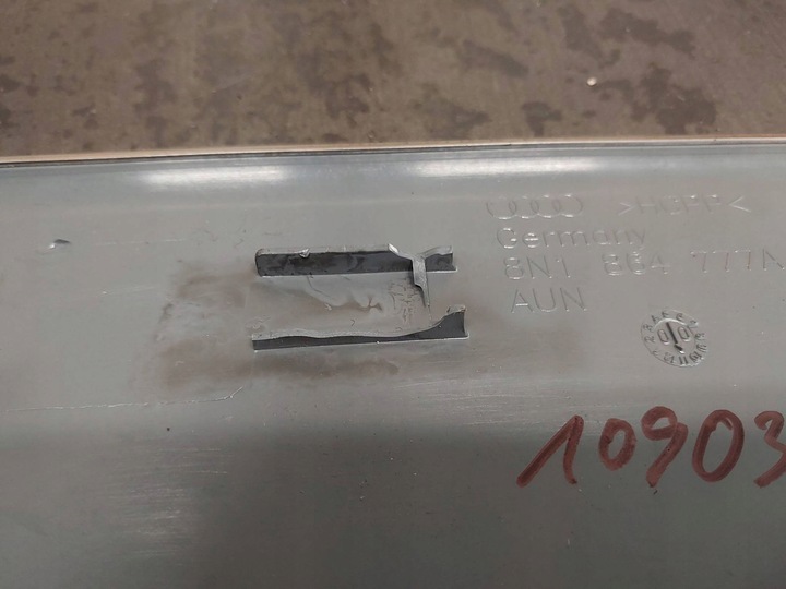 фото №7, Podnóżek audi tt mk1 8n1864777a