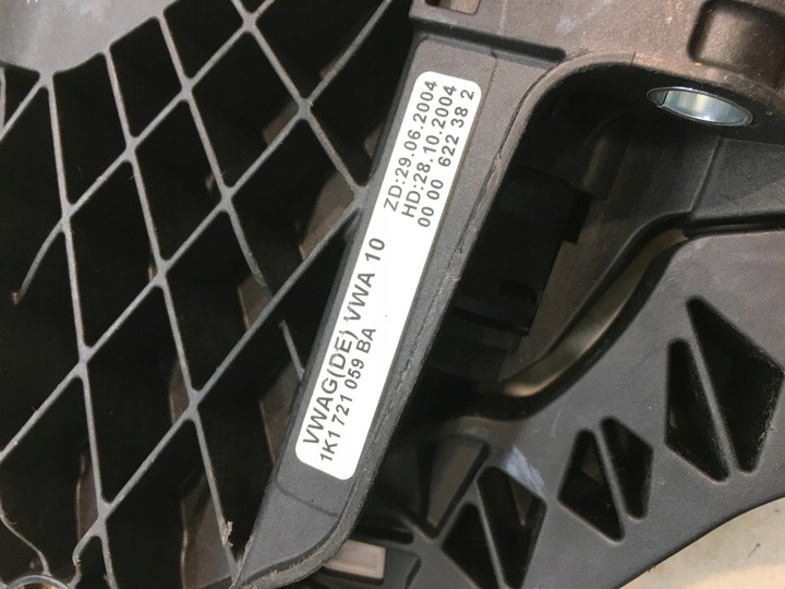 фото №9, Педаль сцепления golf v 1.4 fsi 1k1721059ba 1k0721796e