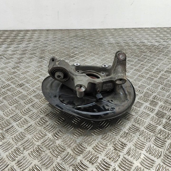 фото №6, Audi q7 4m 2016 права сторона ступиця колеса заднього