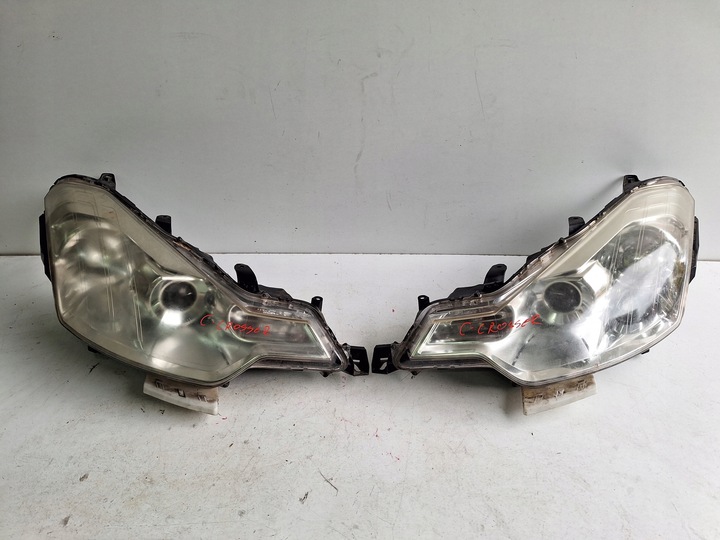 фото №1, Citroen c-crosser 07-12 лампа правая ксенон uk