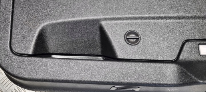 фото №9, Bmw g31 карта захист кришки багажника зад 7390400