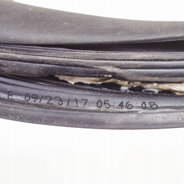 фото №6, Tesla модель x 2018 резиновая прокладка багажника заднего / na кузов