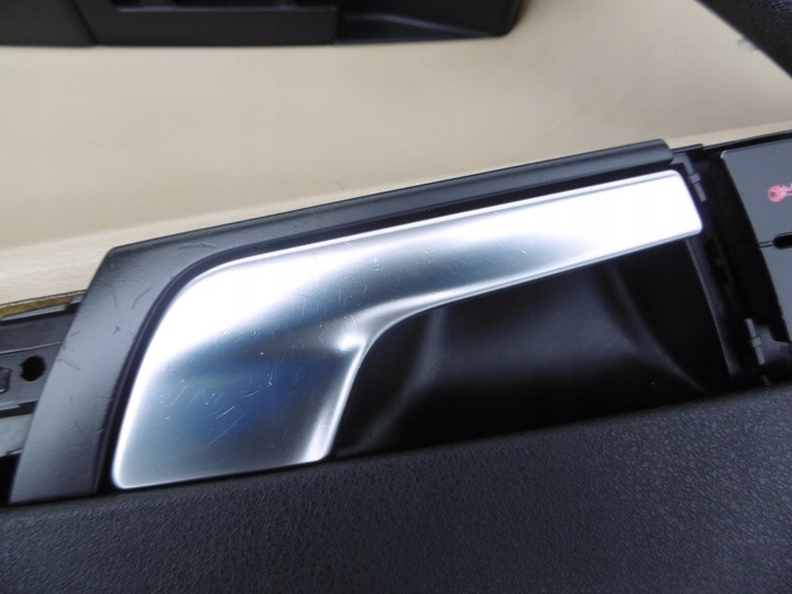 фото №12, Боковина обивка дверь правые перед 5d audi a3 8p