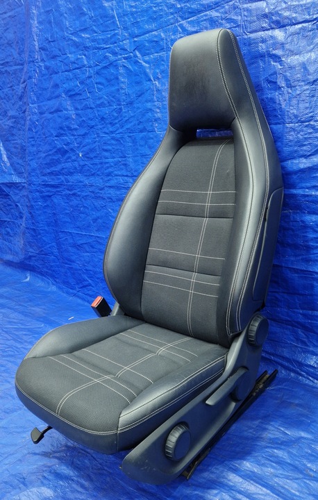 фото №9, Mercedes w176 оригинальный набор интерьера сиденья ковшеобразные диван обшивки