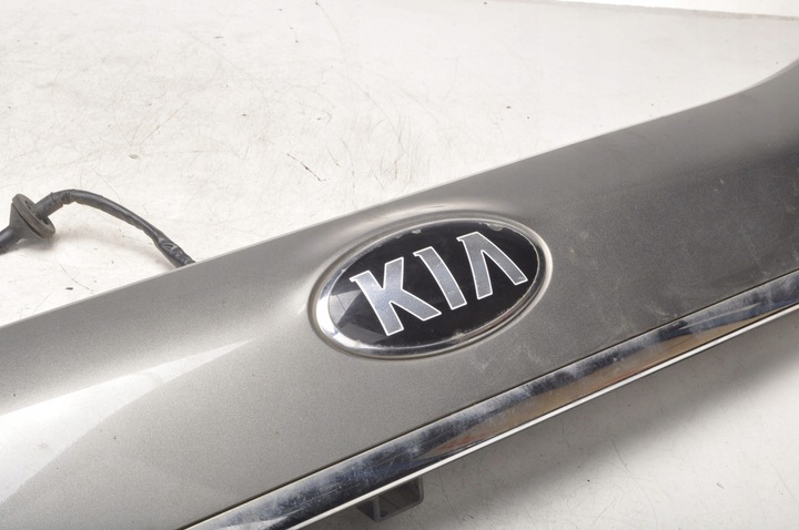фото №9, Kia carens iv накладка планка кришки 87310-a4100
