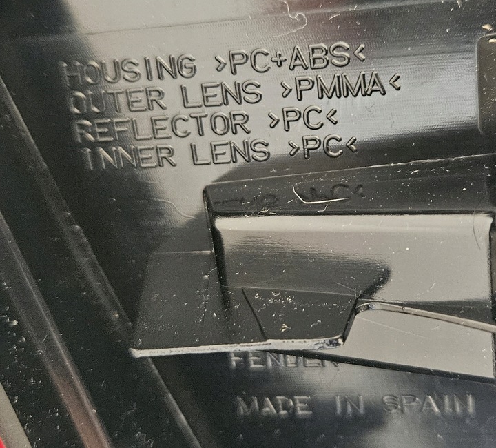 фото №10, Лампа ліва зад задня opel corsa e 3-двері 2014- нова