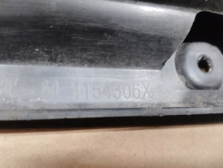 фото №9, Решітка середня w бампер перед renault zoe 1119778x 1154306x