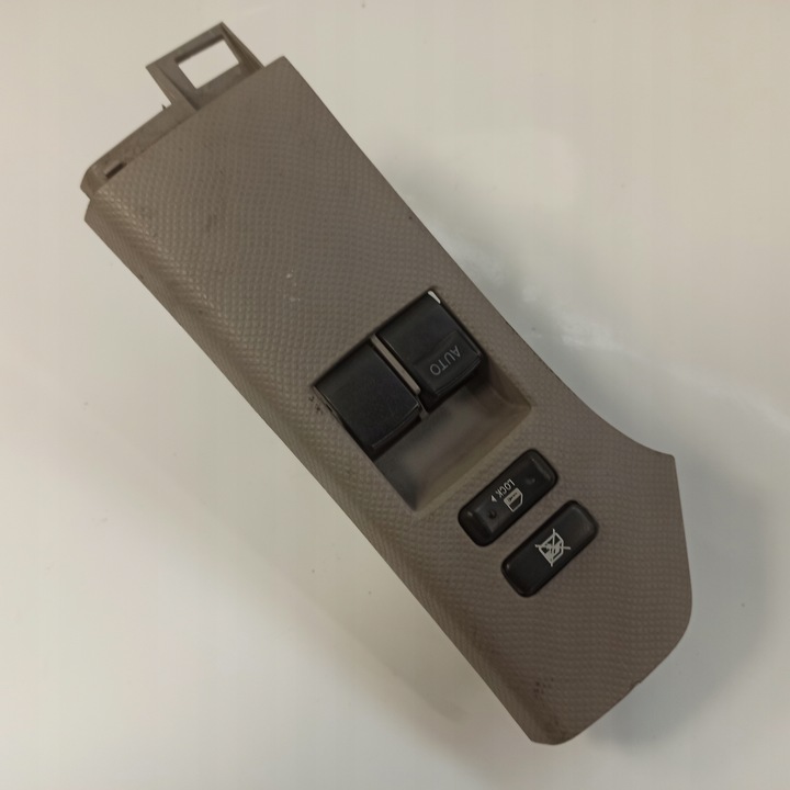 фото №14, Toyota yaris ii переключатель стекло левый перед 74232-0d110