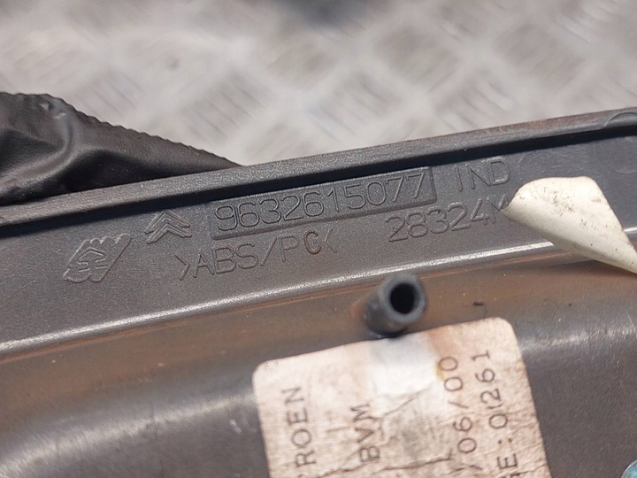 фото №4, Рамка консолі середньої + важіль перемикання передач citroen c5 i 9632615077 9632608577