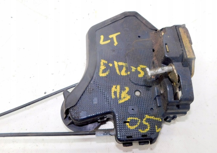 фото №8, Toyota corolla ts e12 05r 5d 1.8 192km замок дверь левый зад