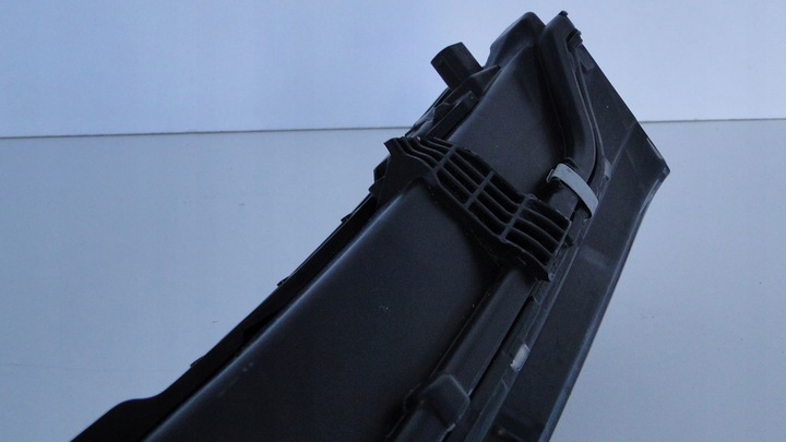 фото №13, Mercedes eqs 297 лампа передня середня планка накладка led