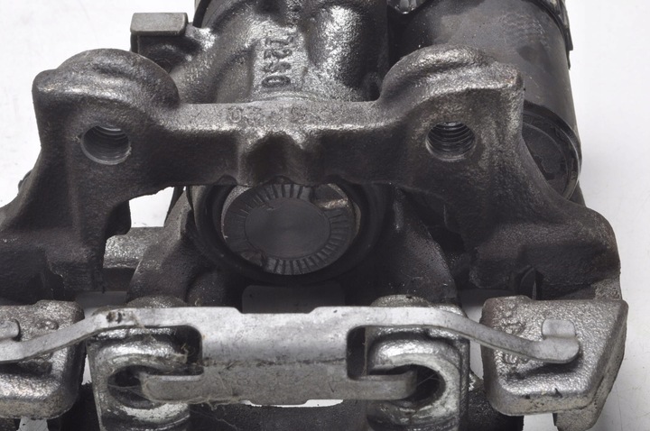 фото №6, Mini f54 супорт гальмівний праві зад 1543676 21r