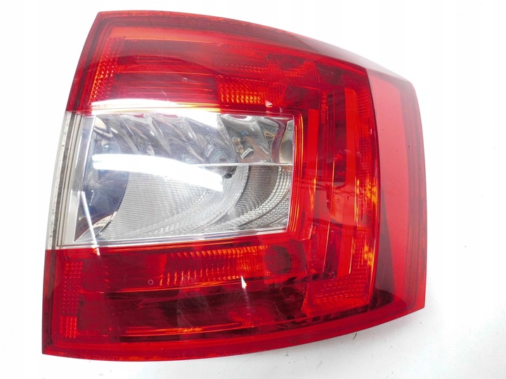 фото №2, Лампа правые зад правая задняя skoda octavia iii универсал 13- 5e9945096