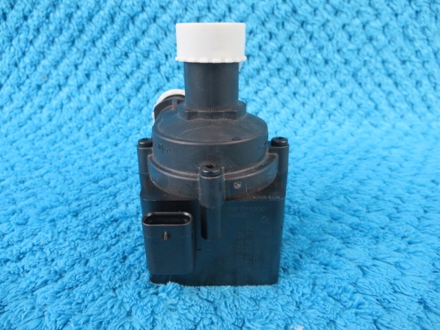 фото №5, Vw audi додатковий насос води 06h121601m