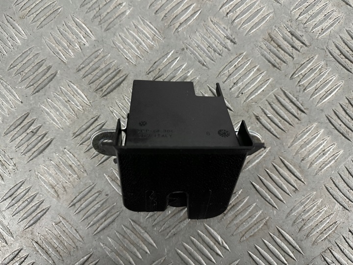 фото №11, Vw polo 6c замок кришки багажника 6r0827505f