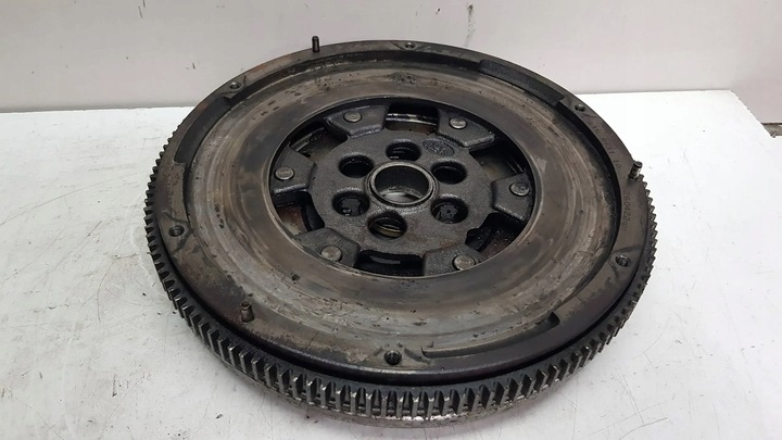 фото №2, Сцепление колесо двухмассовый комплект 415043110 audi a3 leon passat octavia golf