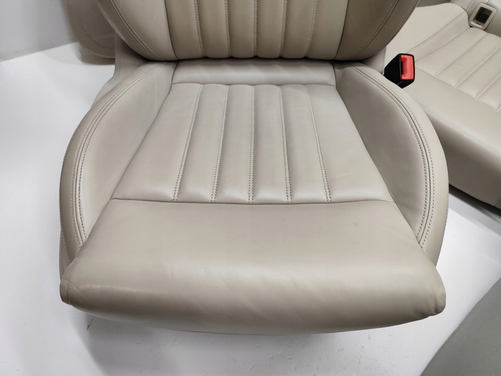 фото №7, Skoda superb iii універсал laurin&klement сидіння диван тунель обшивки комплект