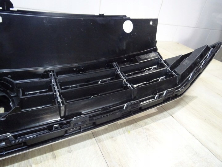фото №12, Vw passat b8 рестайлинг r-line решётка решётка радиатора 3g0853653n