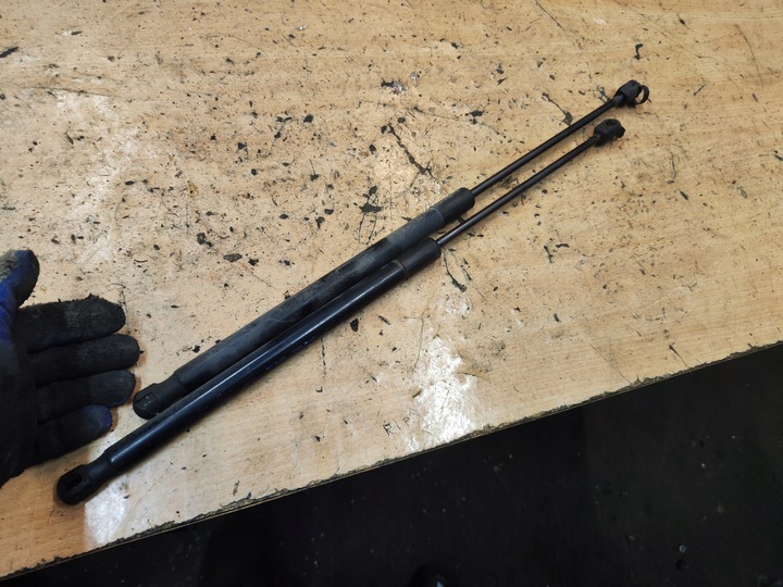 фото №1, Ford fiesta mk7 приводы крышки зад задние комплект