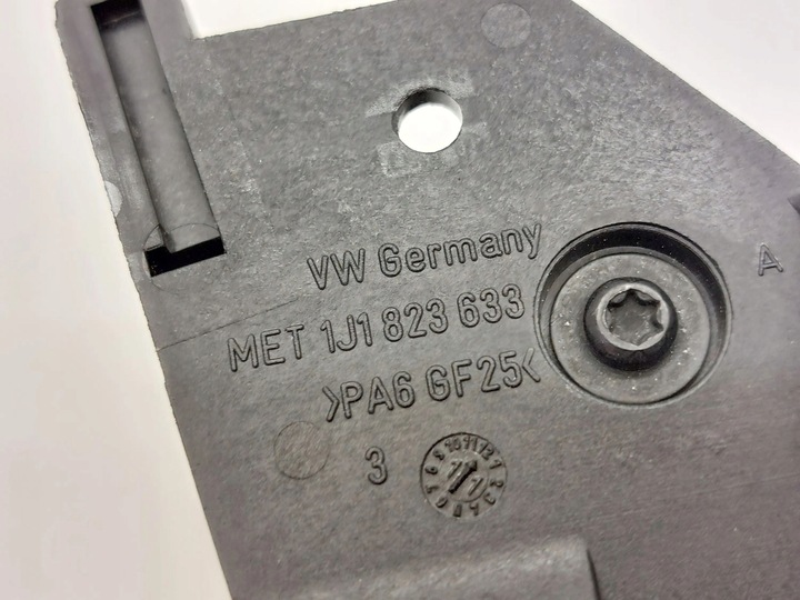 фото №6, Seat leon 1p 2011 левая ручка / держатель открывания крышки передний