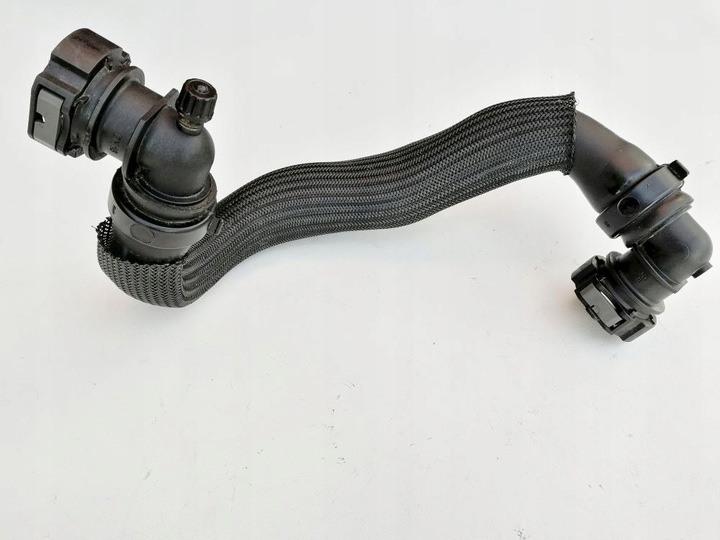 фото №1, Toyota proace city 1,6d4d шланг охлаждение