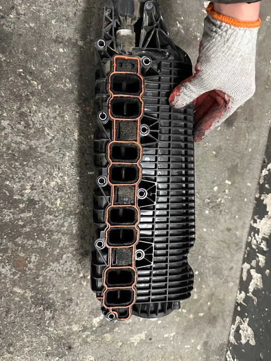 фото №9, Колектор всмоктуючий лівий audi q7 sq7 4m 4.0 tdi 057129711ba 057129086q