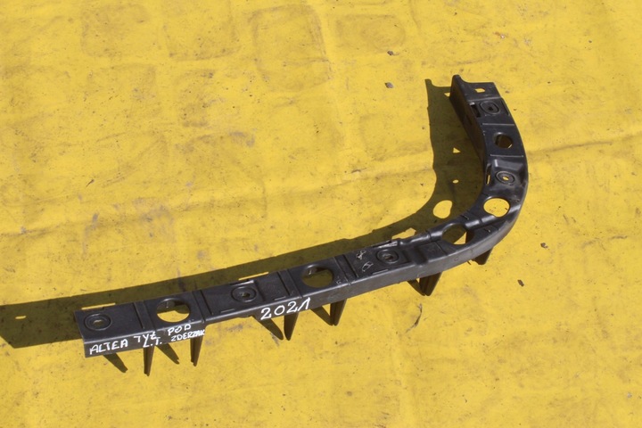 фото №1, Ползун бампера левый зад seat altea 5p0807863b