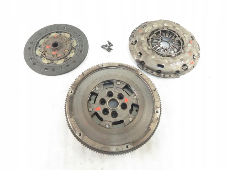 фото №10, Koło двухмассовый vw touran ii 2.0 tdi 124060710 324035510