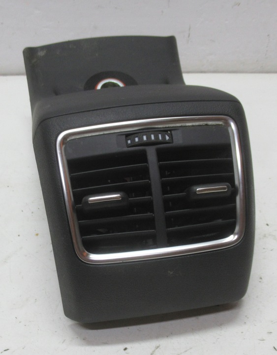 фото №1, Audi q3 11r защита решётка воздуховод зад 8u0819203a