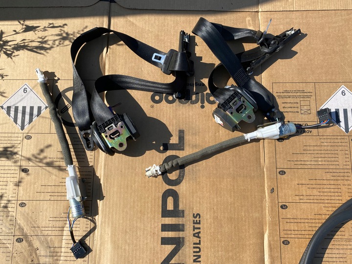 фото №1, Pas безопасности audi a8 d3 левый правые перед