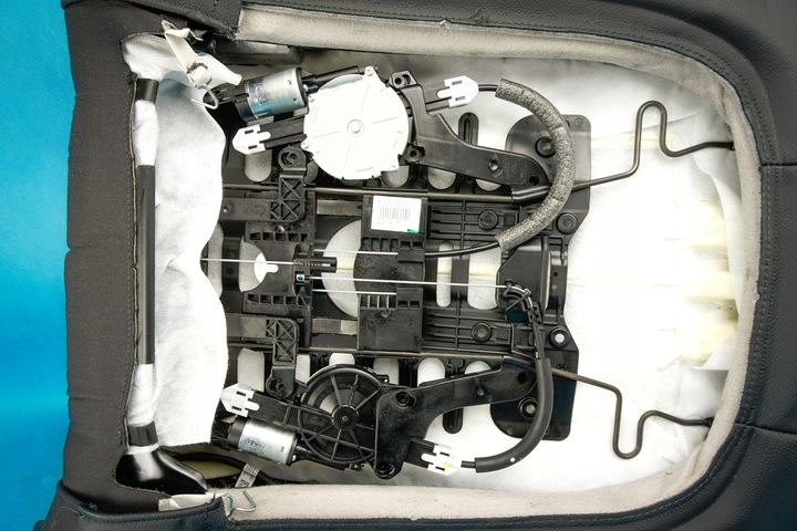 фото №6, Спинка сидіння перед двигунчик килимок audi a4 8k a5 8t 8t8881880 8k0963557a