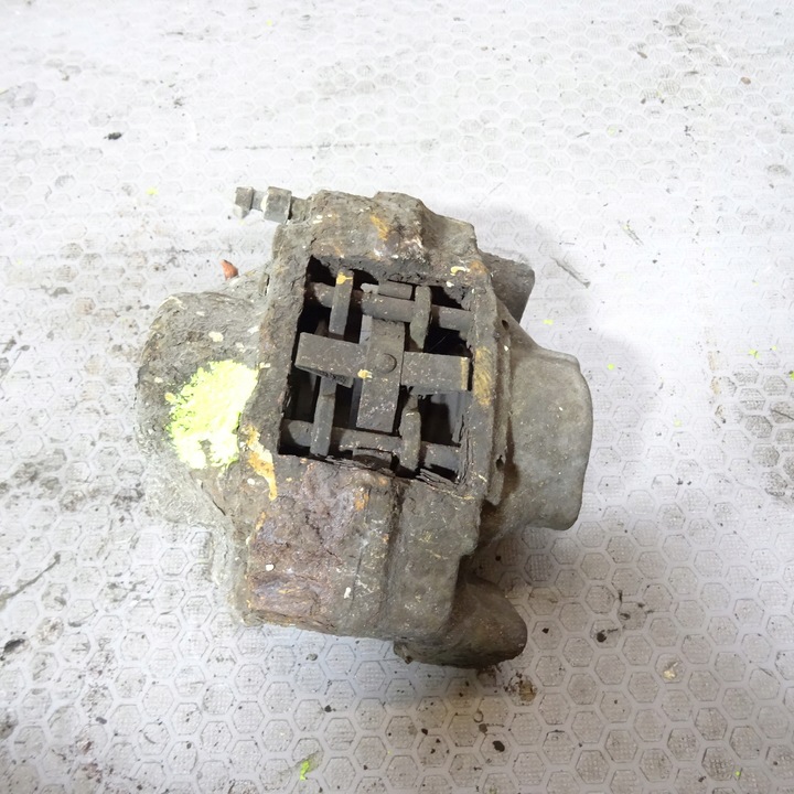 фото №1, Opel omega b 3.0 v6 суппорт тормозной зад правые