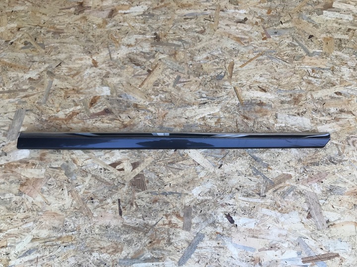 фото №1, Vw passat b8 3g правая планка na дверь перед 2014-