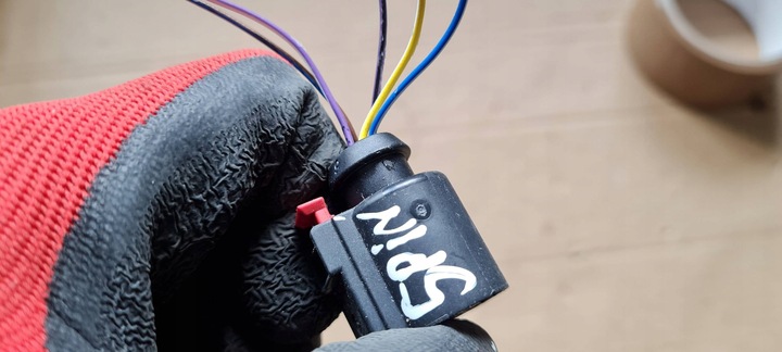 фото №11, Q3 83a штекер разъём соединитель 4h0973713g sq7 4m q7 a4 b9 8w a5