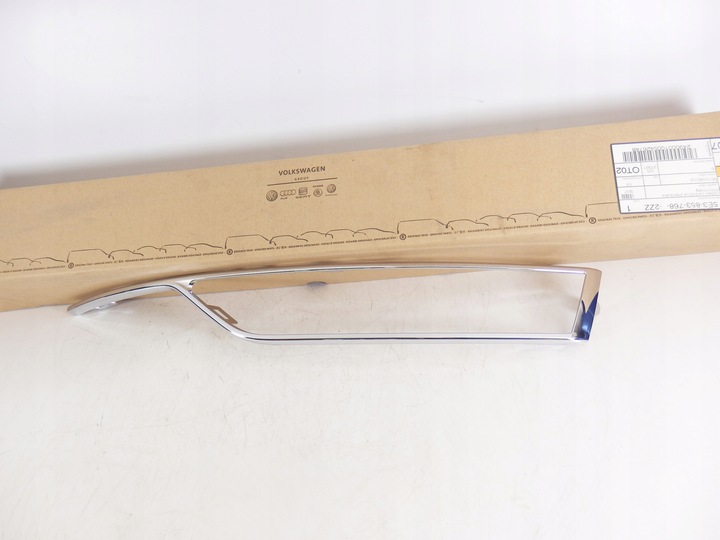 фото №1, Планка хром решітка галоген права skoda octavia iv 5e3853768 оригінальний номер