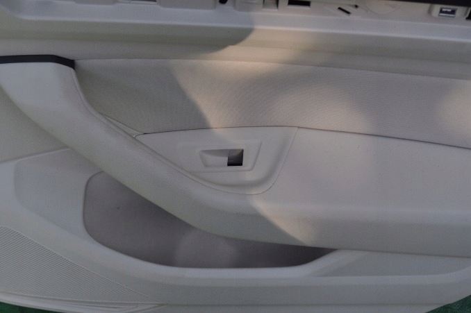 фото №9, Боковина оббивка двері праві задні vw passat b8