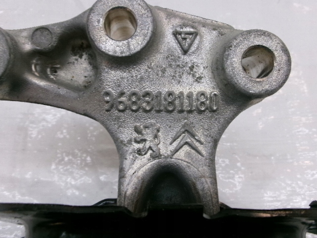 фото №5, Citroen peugeot 1.6 hdi лапи подушка двигуна