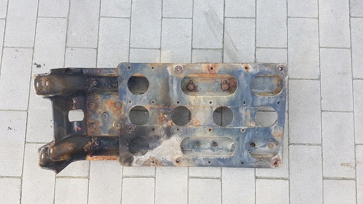 фото №1, Крепление кронштейн крыльев левая man tga tgx tgs