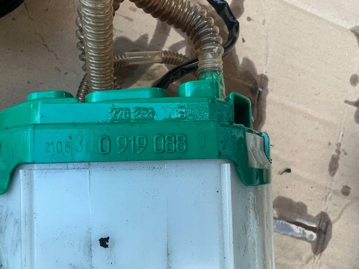 фото №7, Насос топлива audi a8 d3 3.0 tdi asb комплектная