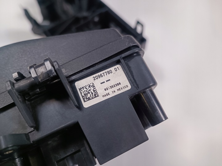 фото №13, Корпус коробка предохранителей chevrolet camaro ss 2009-2015