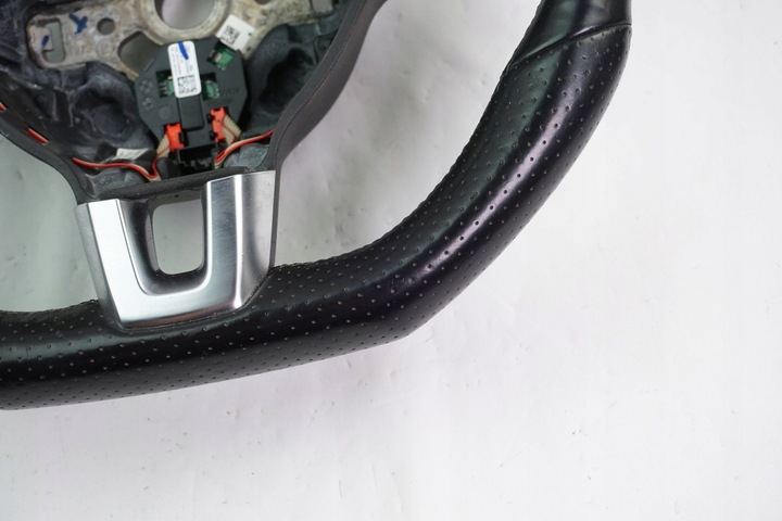 фото №10, Руль кожаный многофункциональная vw scirocco 1k8419091t
