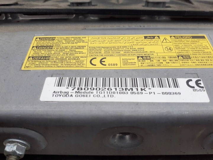 фото №12, Подушка коленная toyota rav 4 xa40 rav4 iv tg11d01003 2012-2018r