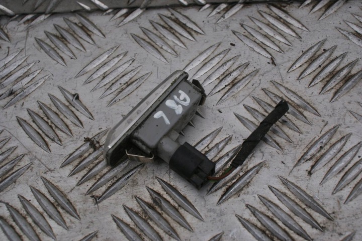 фото №8, Audi a8 d3 поворотник led поворотник левое правое 4e0949127 4e0949128